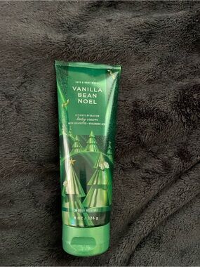 Bath & Body Works Vanilla Bean Noel Body Cream - Green